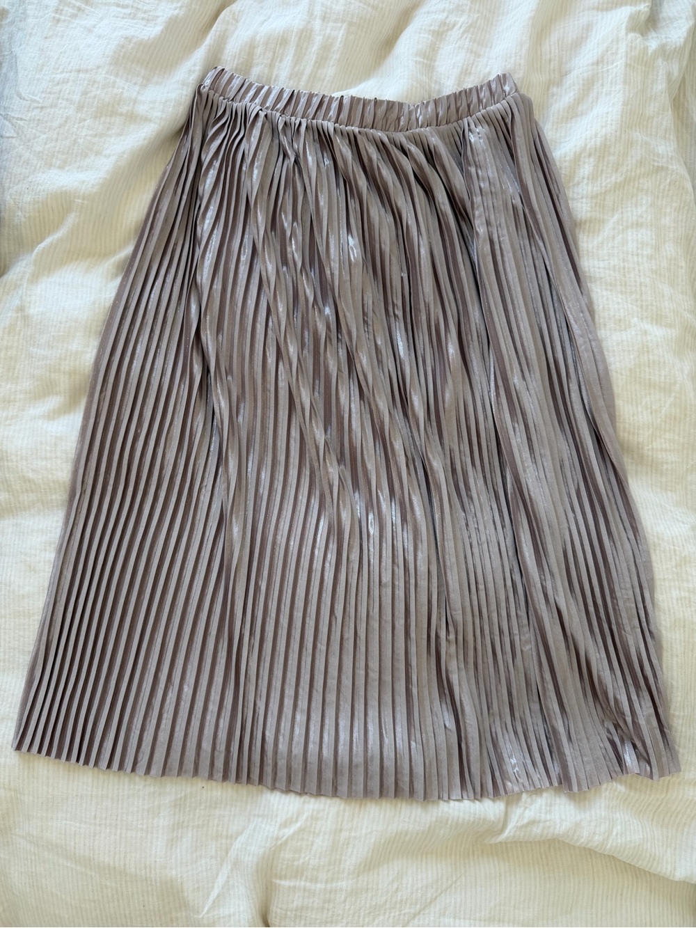 Zara Pleated Midi Skirt in shiny lilac
